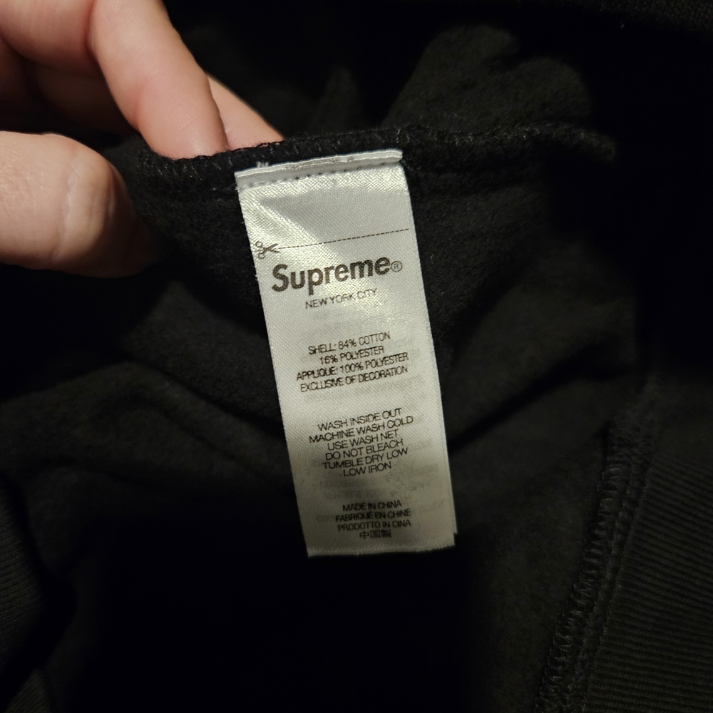 NWOT Supreme Black Hoodie With Satin Bold White Logo - Picture 7 of 13